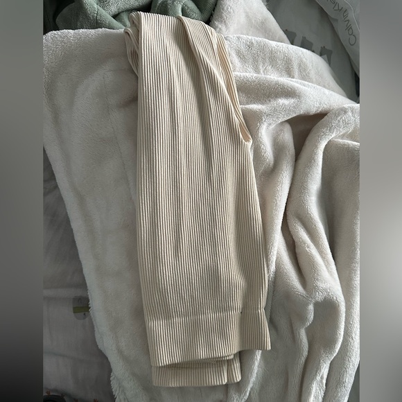 Zara ribbed seamless set - Picture 9 of 11